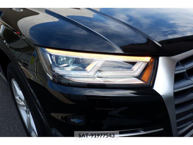 Audi Q5 2021-04 334704-8