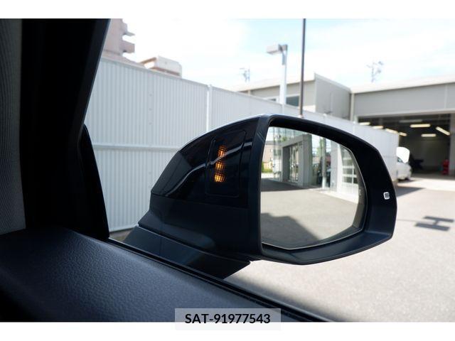 Audi Q5 2021-04 334704-24