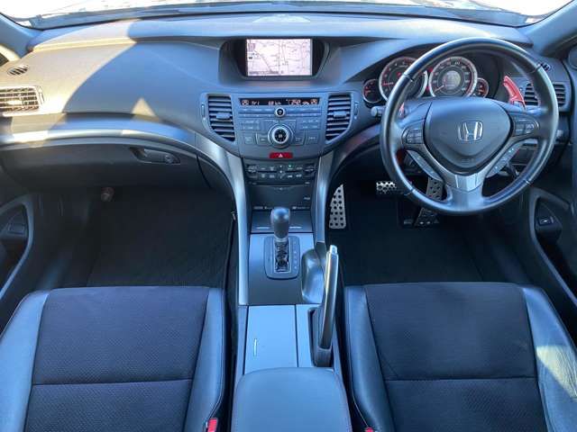 Honda ACCORD TOURER 2012-09 184828-1