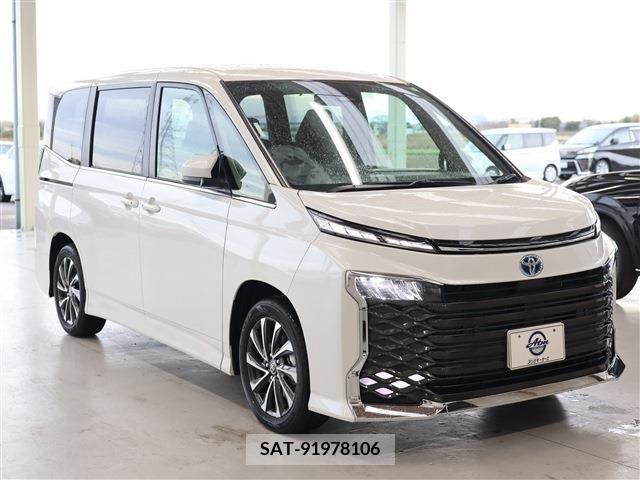 Toyota VOXY 2024-01 219340-2