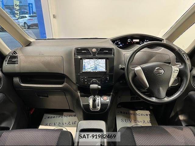 Nissan SERENA 2011-09 212649-1