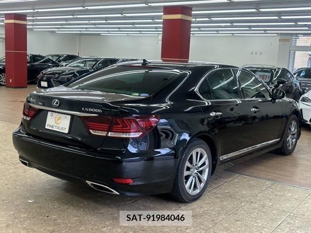 Lexus LS 2013-12 241306-4