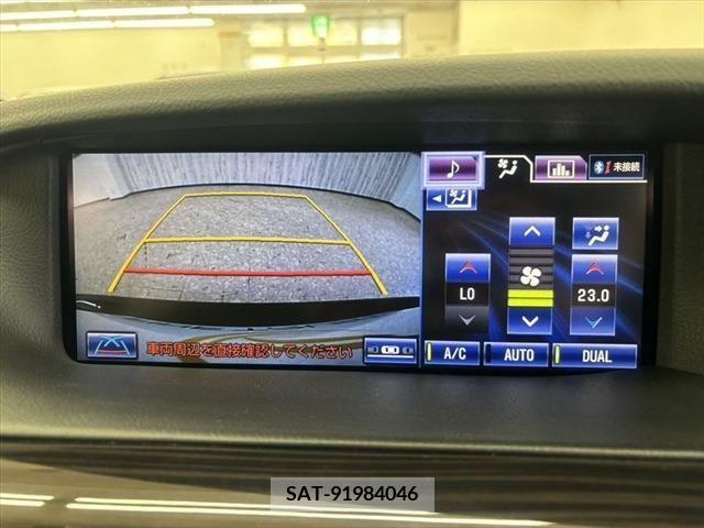 Lexus LS 2013-12 241306-27