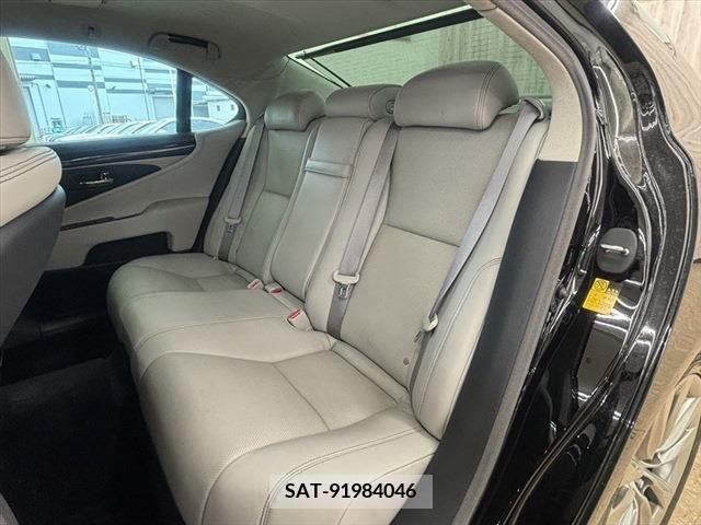 Lexus LS 2013-12 241306-22