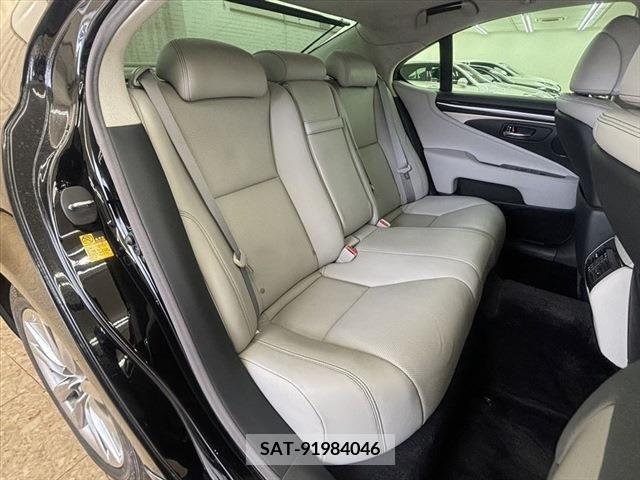 Lexus LS 2013-12 241306-20
