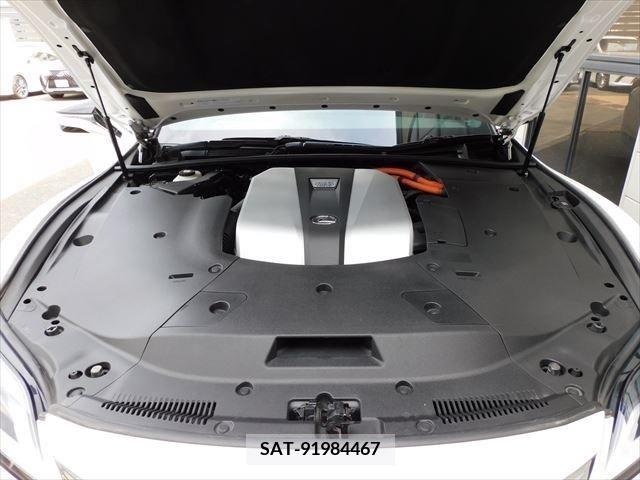 Lexus LS 2021-03 275481-10