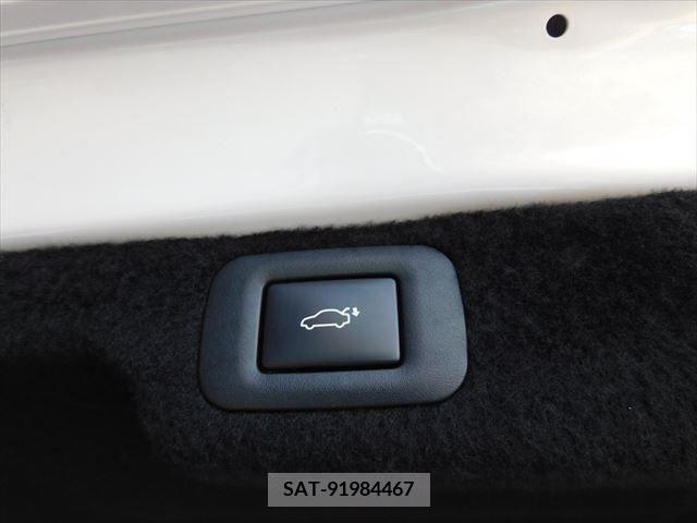 Lexus LS 2021-03 275481-19