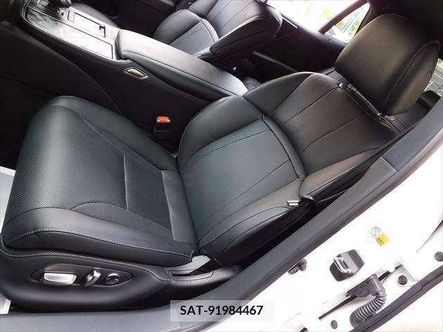 Lexus LS 2021-03 275481-17