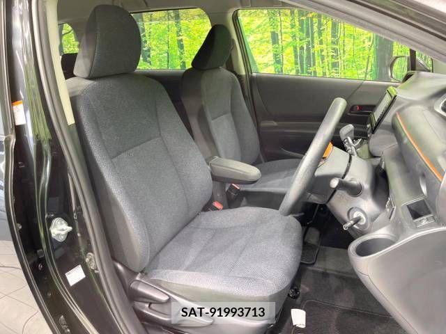 Toyota SIENTA 2016-03 381943-8