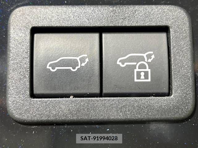 Toyota PRIUS 2023-02 282001-6