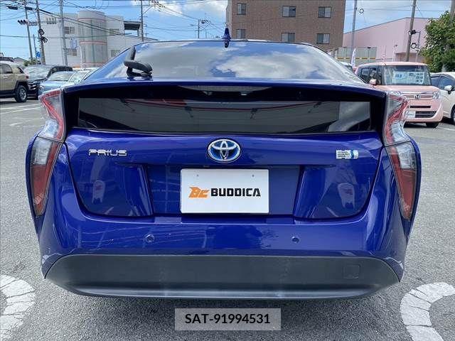 Toyota PRIUS 2016-08 366364-10