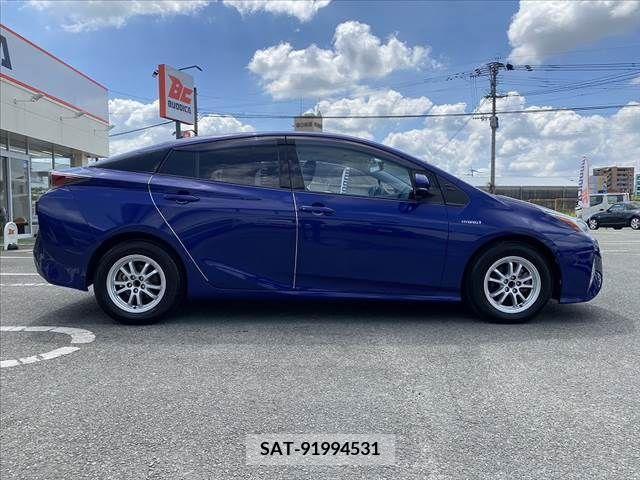 Toyota PRIUS 2016-08 366364-8