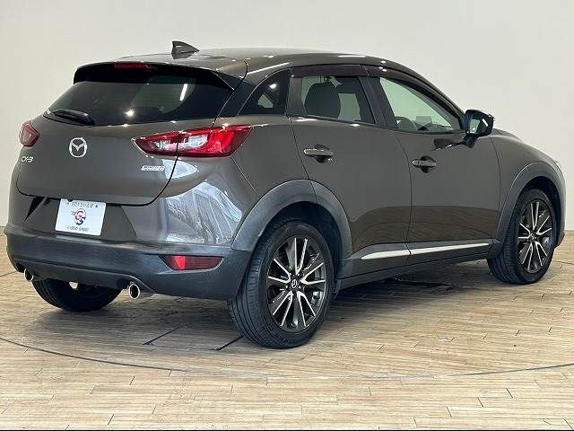 Mazda CX-3 2015-07 17987-13