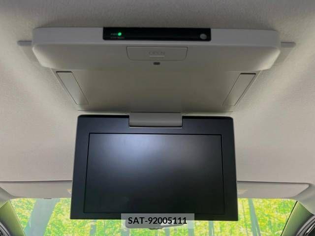 Toyota ESQUIRE 2015-10 359782-3