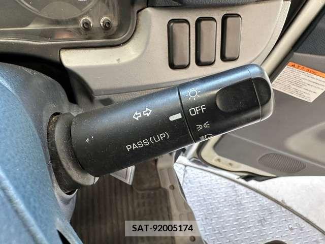Mitsubishi CANTER 2014-02 294465-9