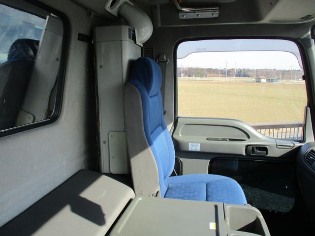 Isuzu GIGA 2013-02 860-12