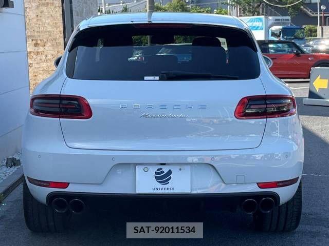 Porsche MACAN 2018-10 380243-15