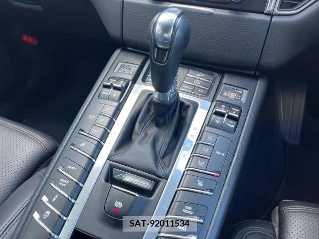 Porsche MACAN 2018-10 380243-10