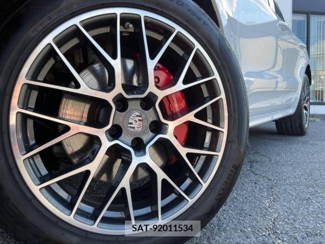 Porsche MACAN 2018-10 380243-13