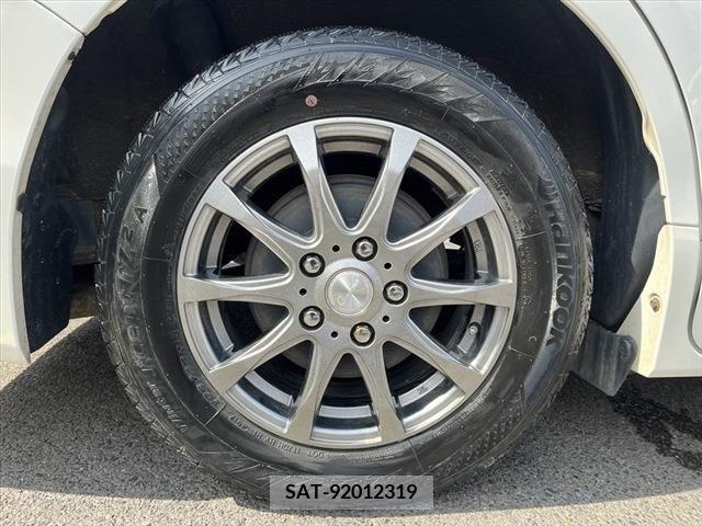 Toyota ESQUIRE 2017-12 219200-15
