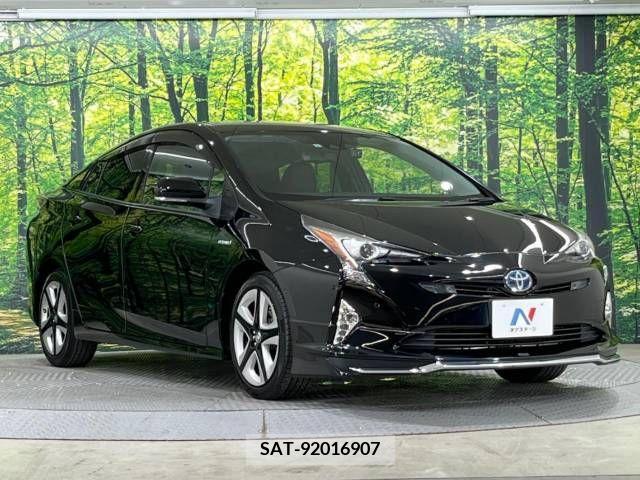 Toyota PRIUS 2016-11 331288-17