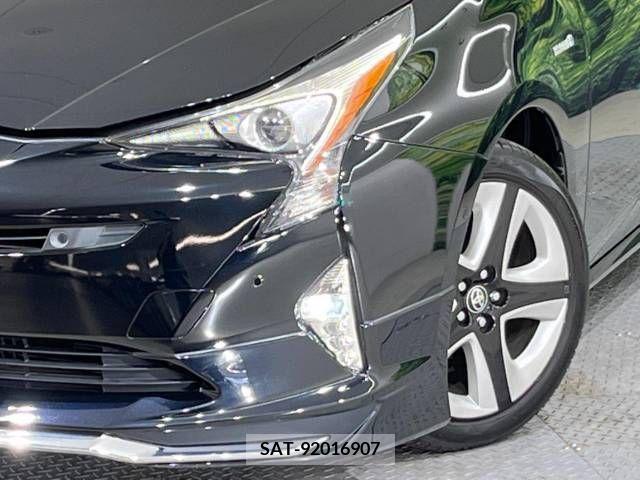 Toyota PRIUS 2016-11 331288-13