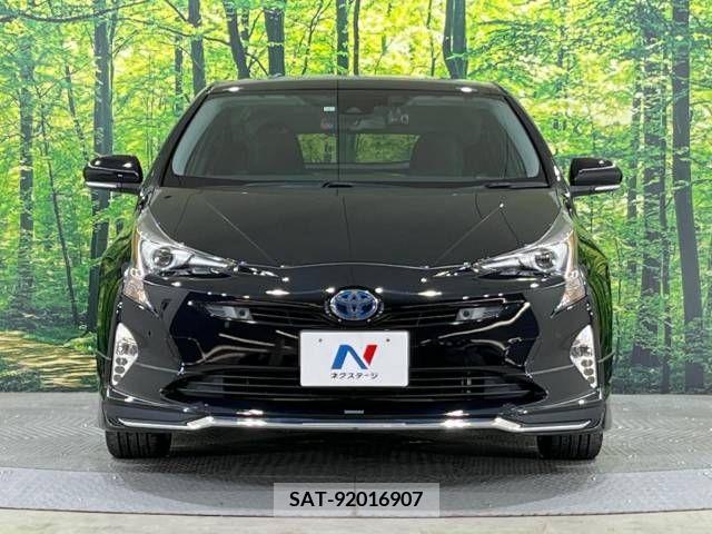 Toyota PRIUS 2016-11 331288-15