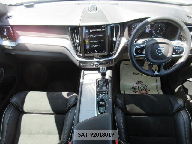 Volvo XC60 2018-07 288784-1