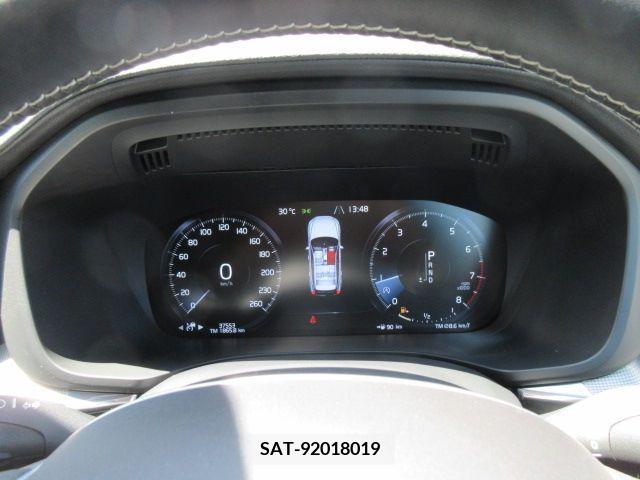 Volvo XC60 2018-07 288784-11