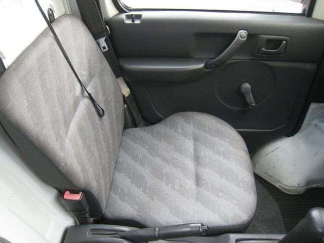 Suzuki CARRY TRUCK 2003-04 192953-9