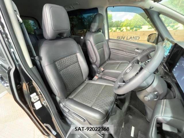 Nissan SERENA 2023-06 379965-14