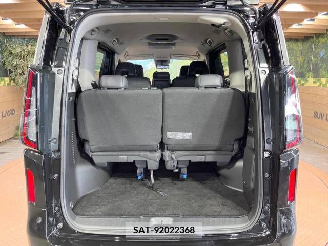 Nissan SERENA 2023-06 379965-13