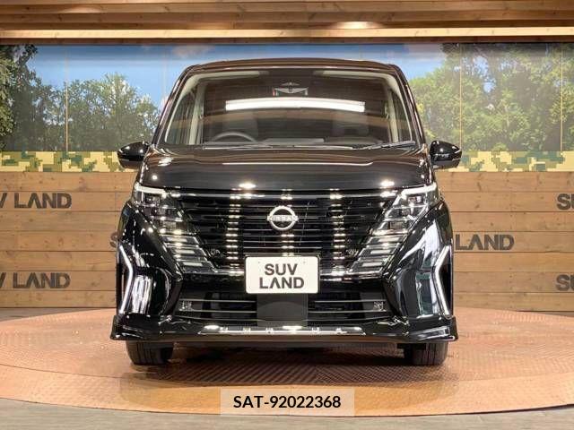 Nissan SERENA 2023-06 379965-17