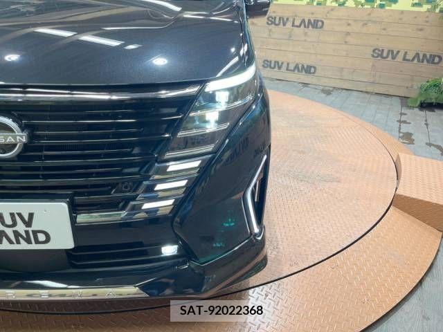 Nissan SERENA 2023-06 379965-10