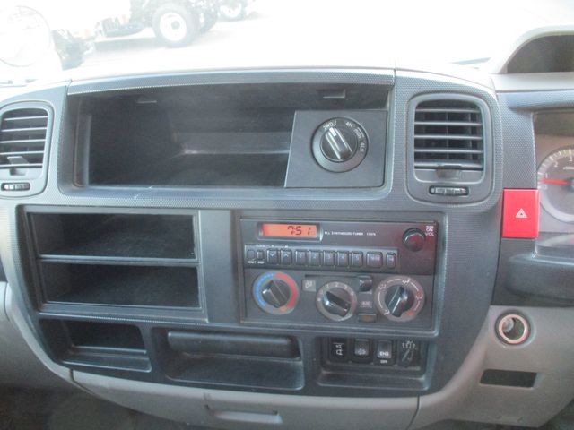 Nissan ATLAS 2016-01 790-14