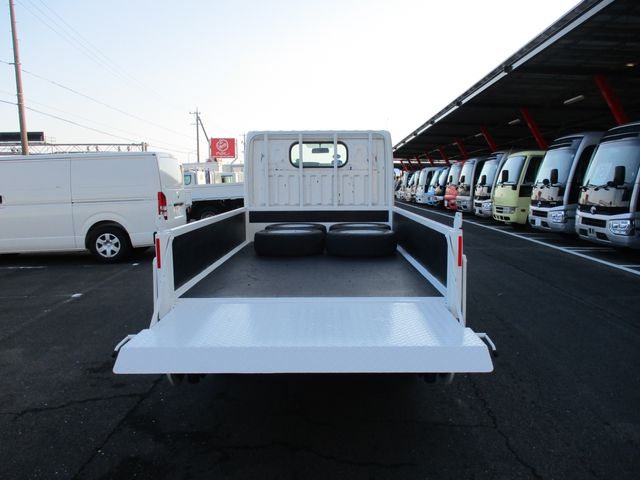 Nissan ATLAS 2016-01 790-7