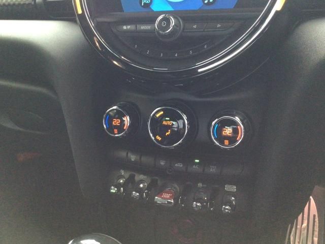 Bmw MINI 2020-02 1749-23