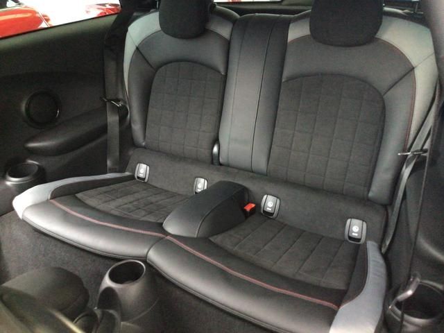 Bmw MINI 2020-02 1749-14