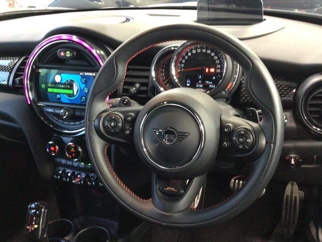 Bmw MINI 2020-02 1749-19
