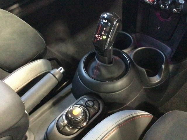 Bmw MINI 2020-02 1749-20
