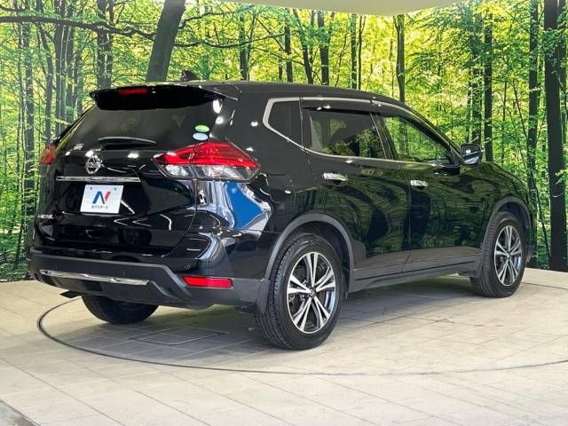 Nissan X-TRAIL 2018-06 8218-17
