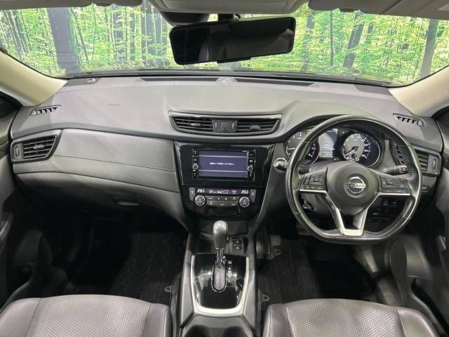 Nissan X-TRAIL 2018-06 8218-1