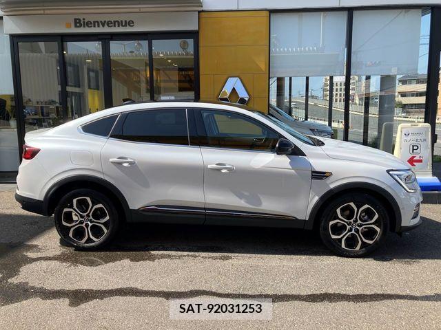 Renault Arkana 2023-11 245394-4