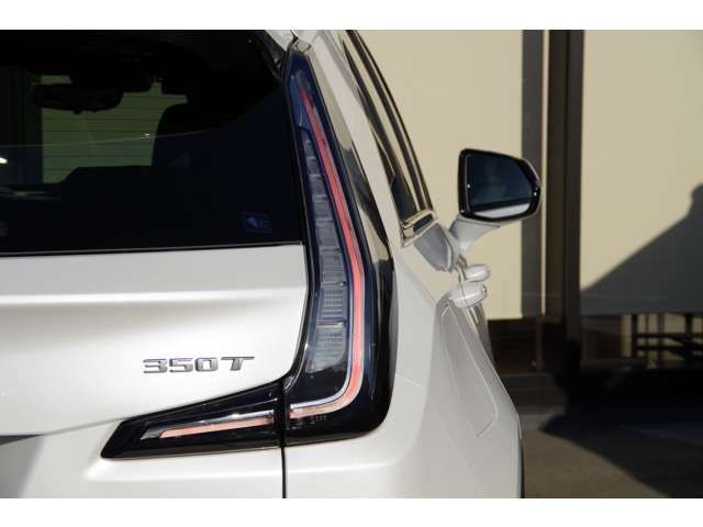 Cadillac XT4 2023-02 16241-18