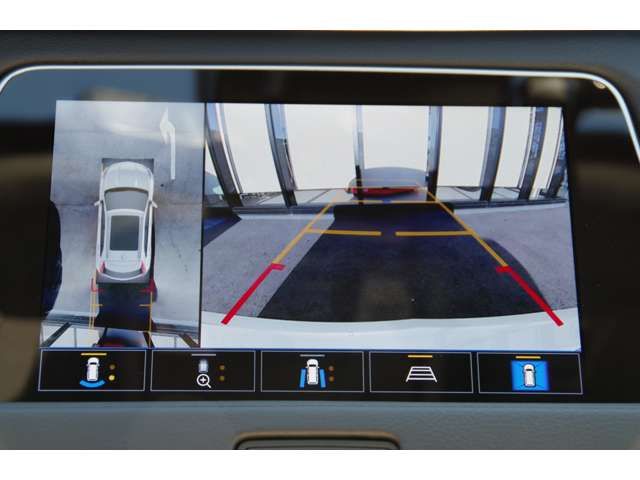 Cadillac XT4 2023-02 16241-10