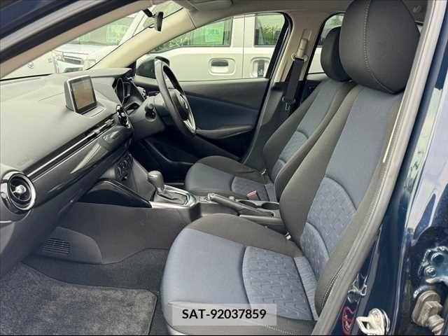 Mazda DEMIO 2014-11 268420-16