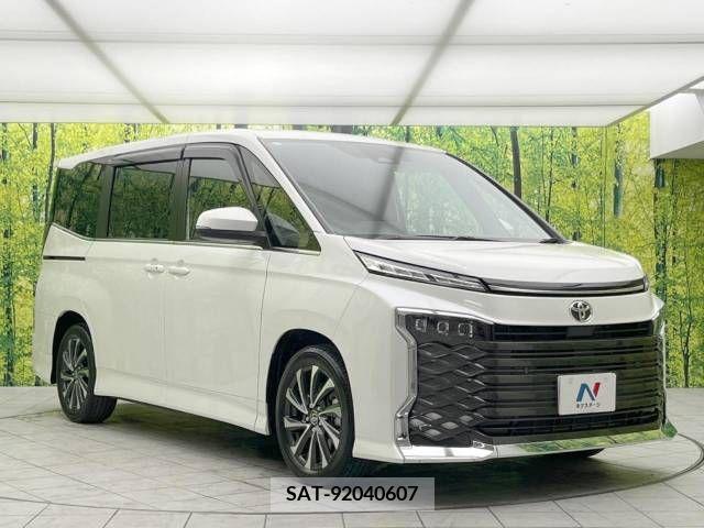 Toyota VOXY 2023-02 338202-16