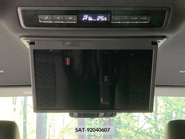 Toyota VOXY 2023-02 338202-2