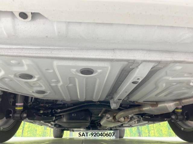 Toyota VOXY 2023-02 338202-19