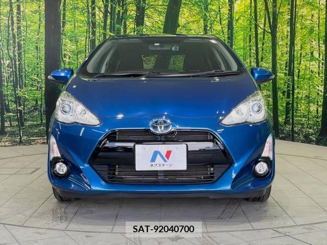 Toyota AQUA 2015-12 260182-14